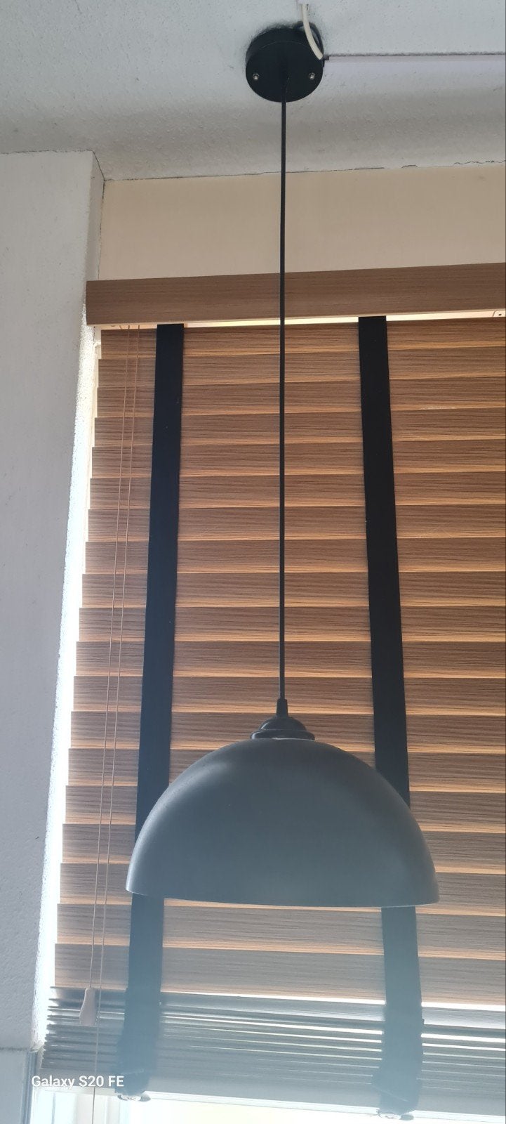 2 mooie bruine hanglampen, Design, Zo goed als nieuw, Metaal, E27 (groot)