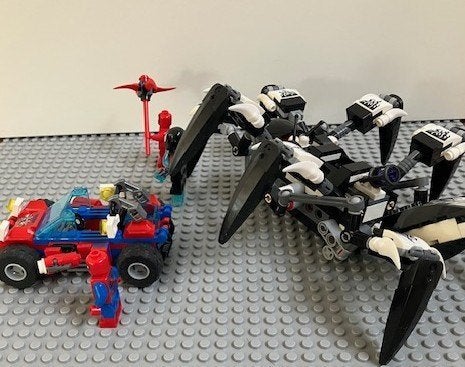 Gave Lego Marvel set, 76163 venom Crawler, Kinderen en Baby's, Marvel, Lego, Ophalen of Verzenden, Zo goed als nieuw