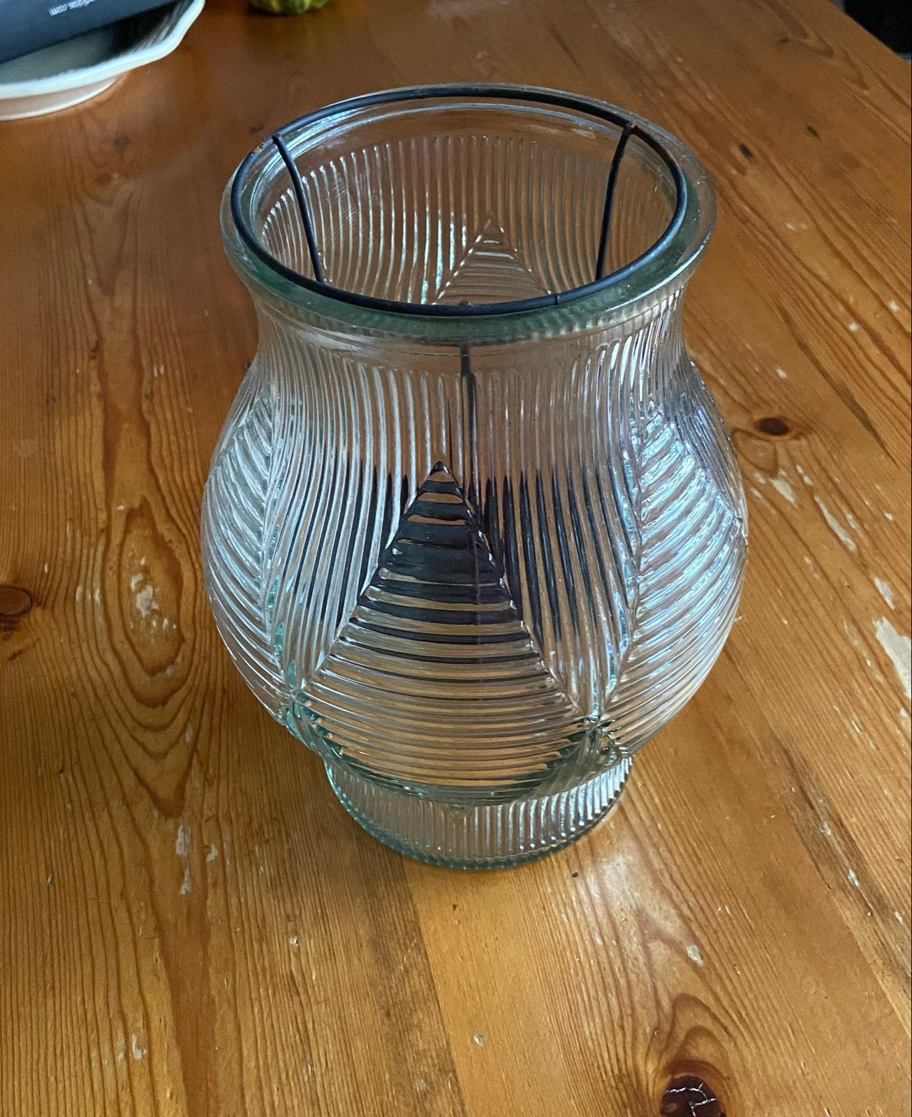 Glazen windlicht met patroon - Zo goed als nieuw, Ophalen of Verzenden, Zo goed als nieuw, Glas, Windlicht