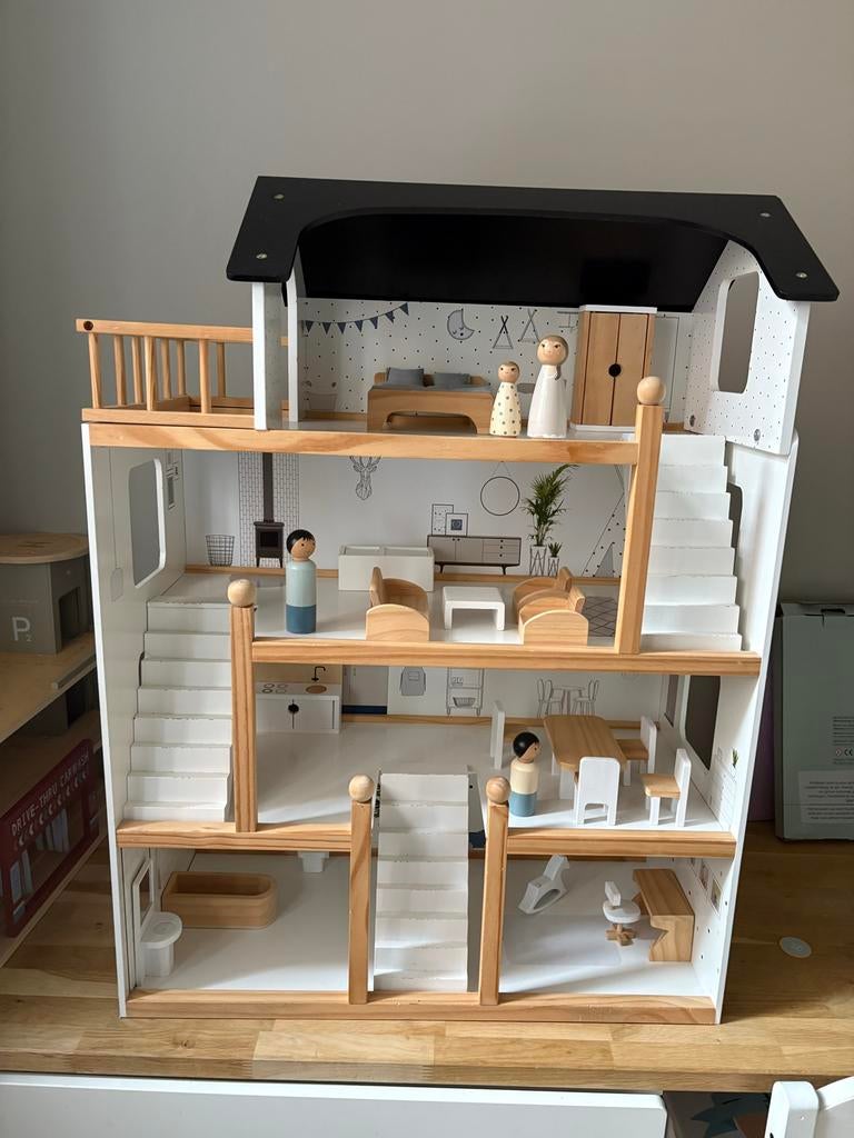 Houten Poppenhuis Petite Amelie 60cm x 80cm, Kinderen en Baby's, Speelgoed | Poppenhuizen, Ophalen, Zo goed als nieuw, Poppenhuis