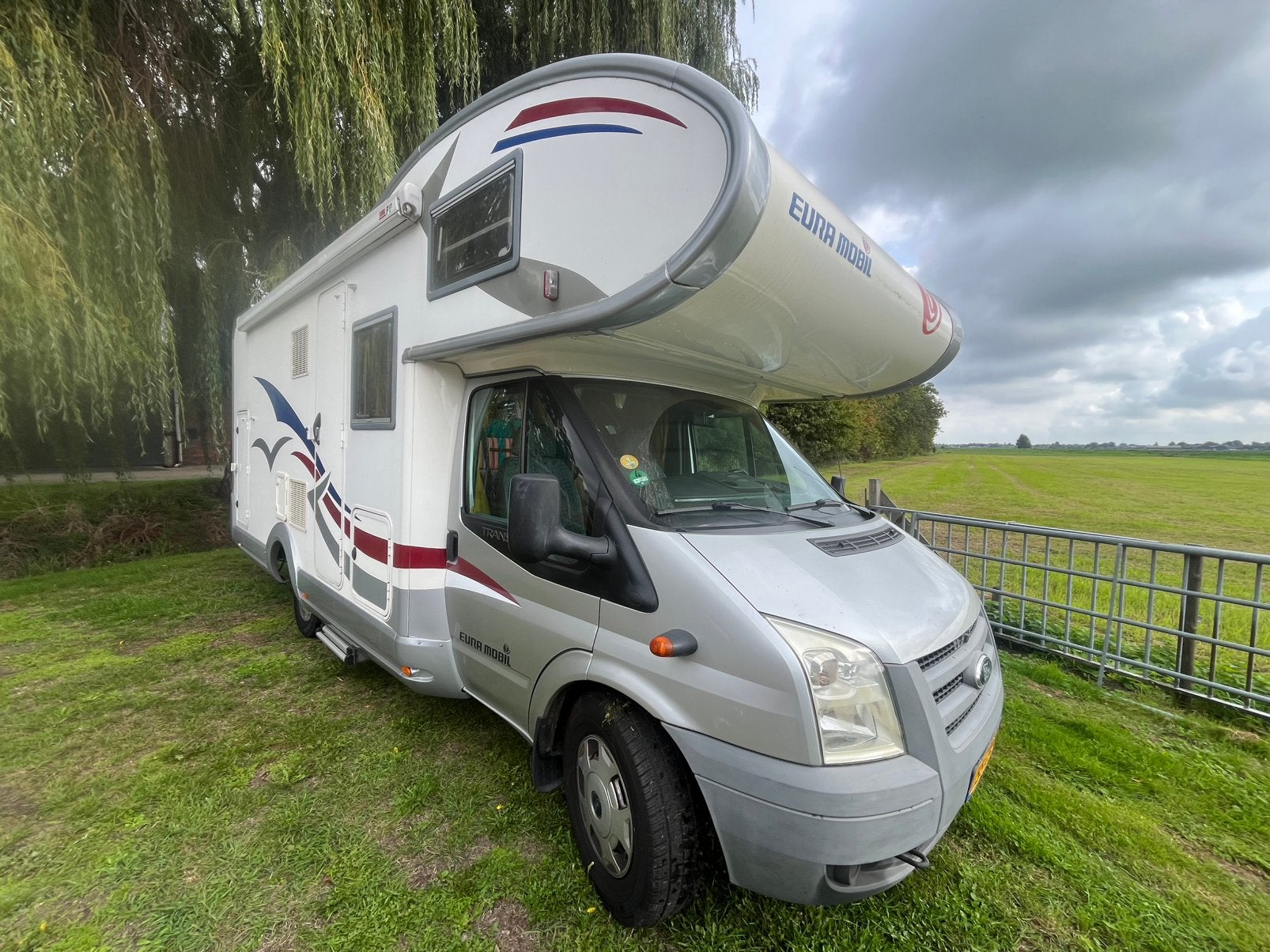 Ford Transit Eura Mobil 685  2.2 TDC bwj. 2009 6 pers.izgst., Alkoof, Ringverwarming, Ford, Treinzit