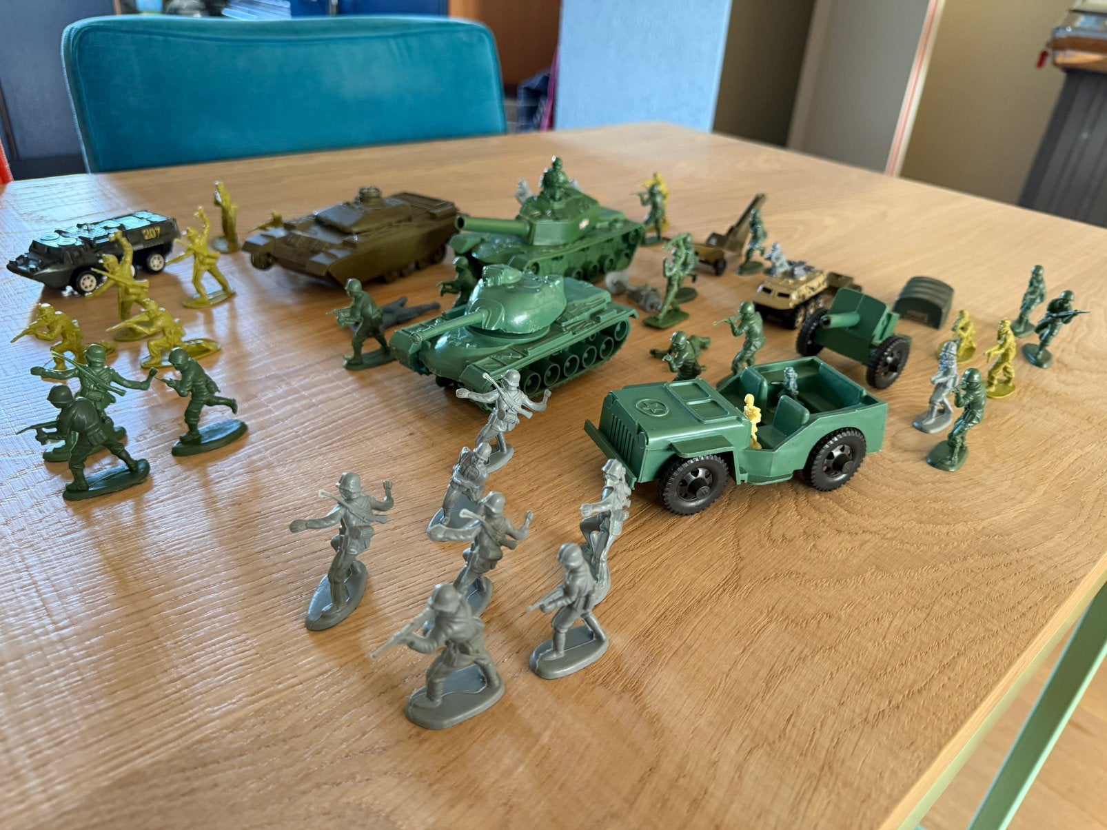 Speelgoed leger met tanks, Verzamelen, Ophalen of Verzenden, Gebruikt