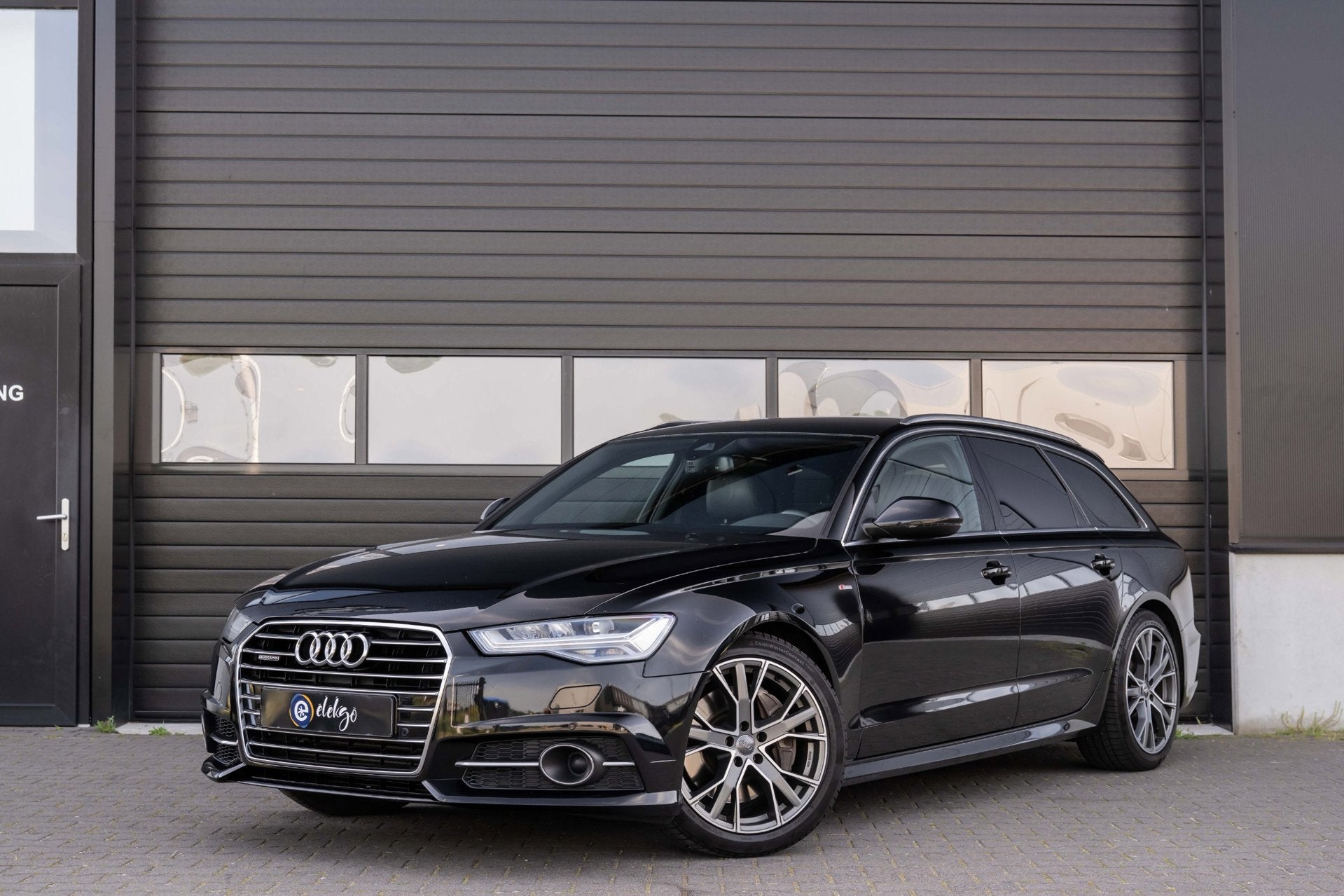 Audi A6 Avant 3.0 TDI BiT Quattro Premium Edition S-Line 328, Automaat, Lichtsensor, Gebruikt, Zwart