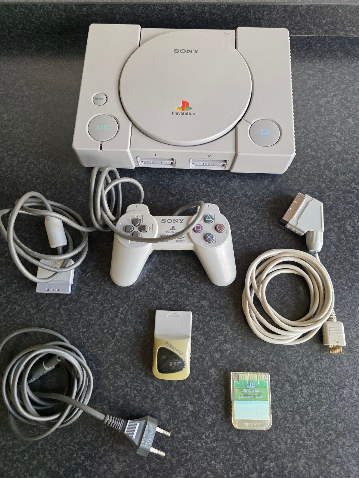 PlayStation 1 SCPH-7502 klein defect omgebouwd, Ophalen, Gebruikt, Met 1 controller, Met games