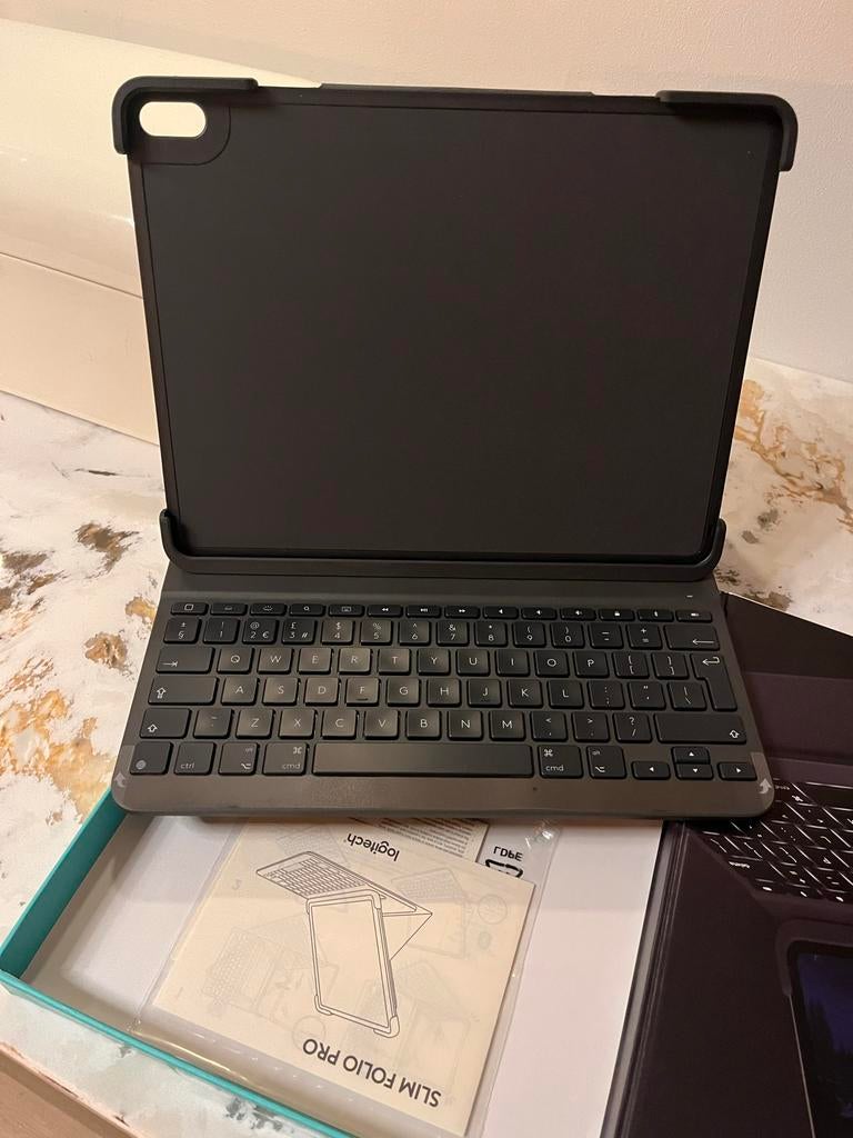 Logitech Slim Folio Pro voor iPad Pro 12.9-inch, Ophalen, Gebruikt, 13 inch of meer, Bescherming voor- en achterkant