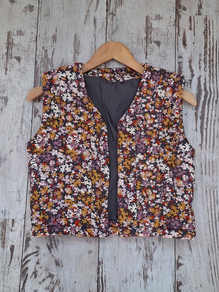 Gebloemde bodywarmer/ gilet/ jasje, mt 146-152, Ophalen of Verzenden, Zo goed als nieuw, Meisje