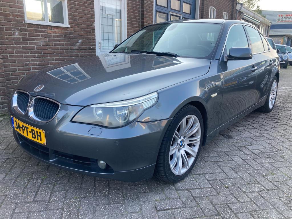 BMW 5-serie 525i Executive Bj 2004 APK TOT 05-2027 ,Leer, Na, Auto's, BMW, Automaat, Achterwielaandrijving, Gebruikt, 2000 kg