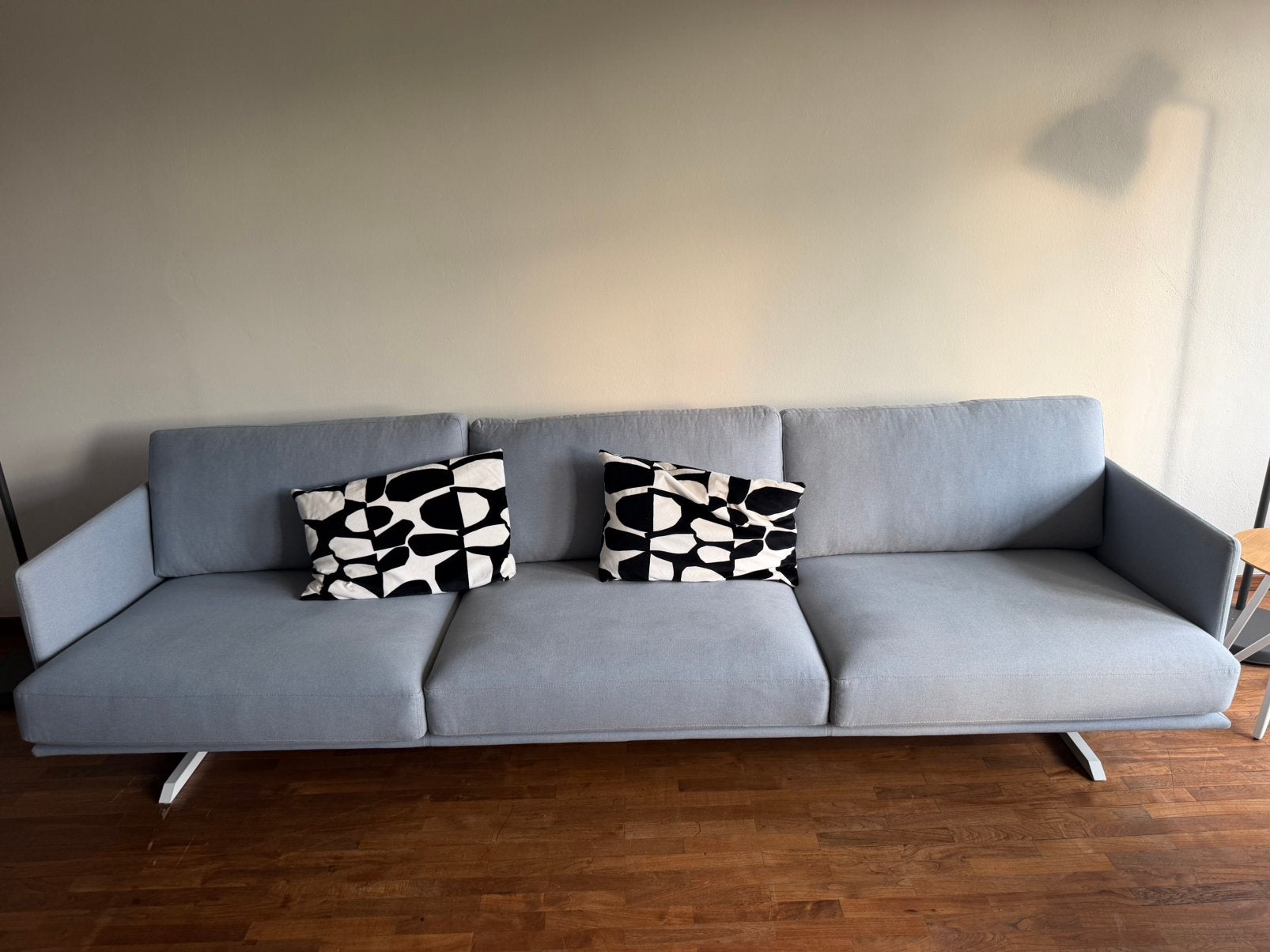 HENK Modulo blue sofa, white hocker and table., Ophalen, Driepersoons, 75 tot 100 cm, Zo goed als nieuw