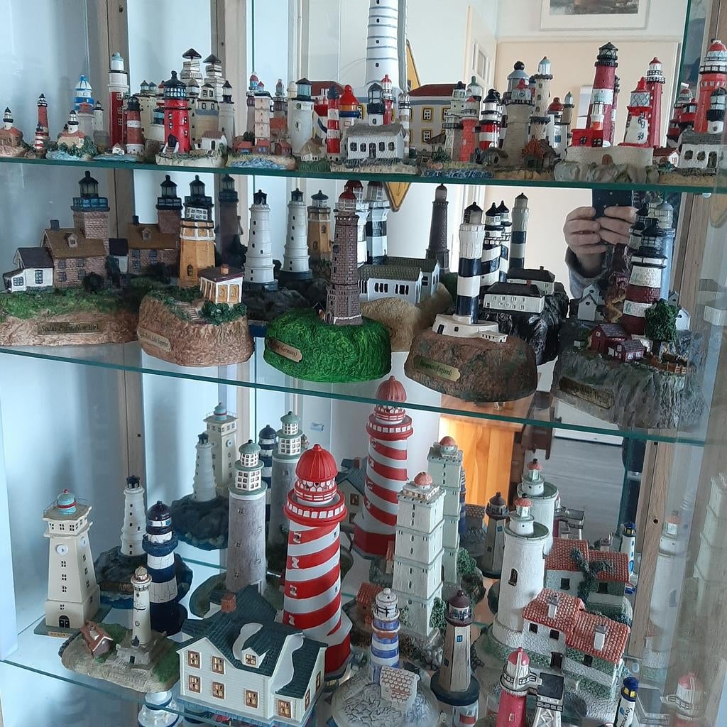 Verzamelaar vraagt modellen van vuurtorens., Verzamelen, Scheepvaart, Ophalen of Verzenden, Gebruikt