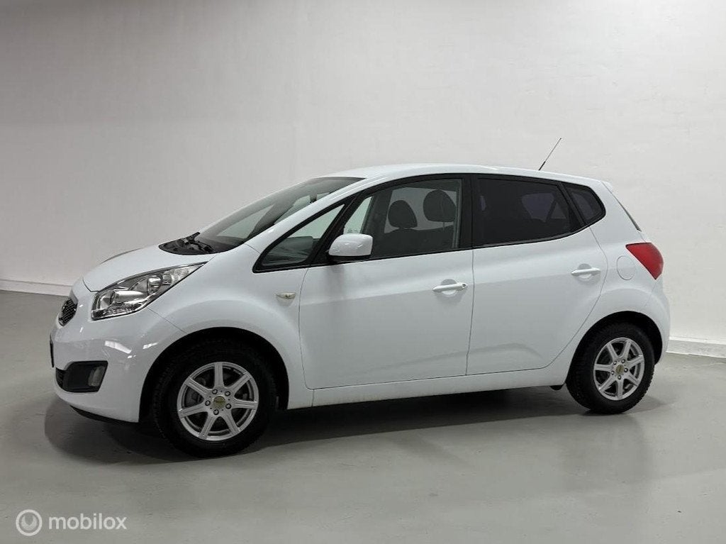 Kia Venga 1.4 CVVT Plus Pack | AIRCO | NAVI, Voorwielaandrijving, Euro 5, Gebruikt, Navigatiesysteem