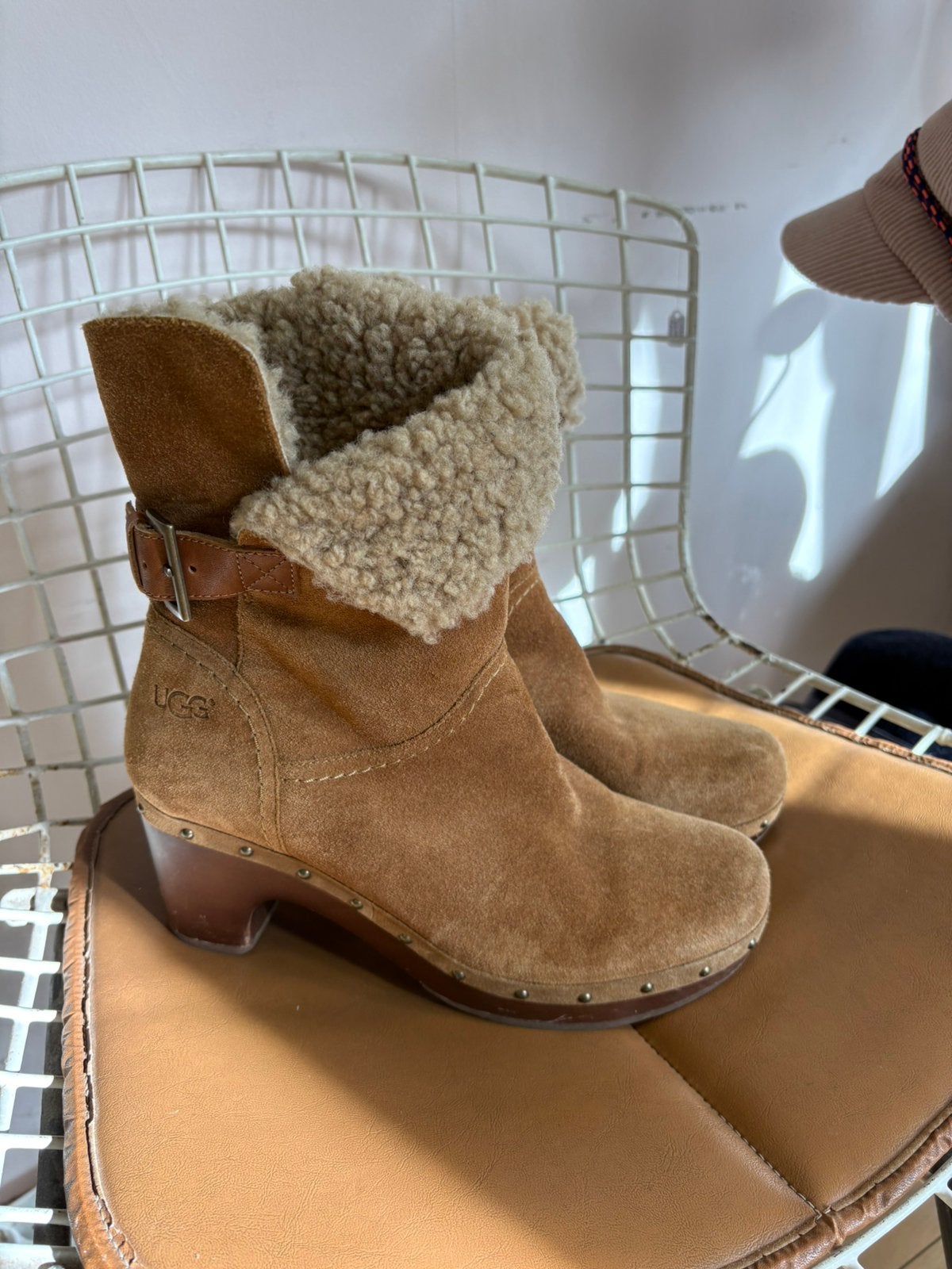 Ugg maat 40, Bruin, Lage of Enkellaarzen, Ophalen of Verzenden, Zo goed als nieuw