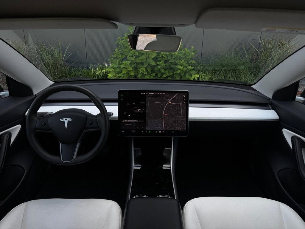 Tesla Model 3 Long Range AWD 75 kWh NAVI | LEDER | CAMERA |, Auto's, Automaat, Met garantie (alle), Zwart, Stoelverwarming