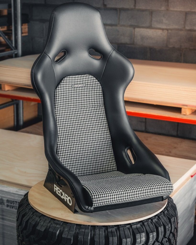 Recaro Classic Pole position Leder pepita zwart kuipstoel, Ophalen of Verzenden
