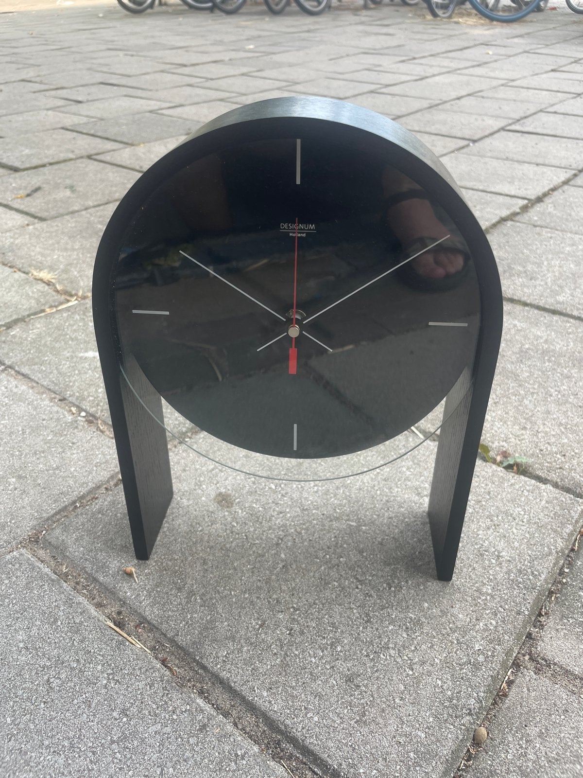 DESIGNUM Holland Moderne Zwarte Tafelklok, Ophalen