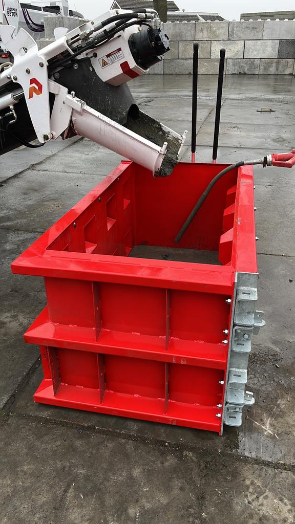 Betonblokmal/betonmal/ legoblokmal, Ophalen