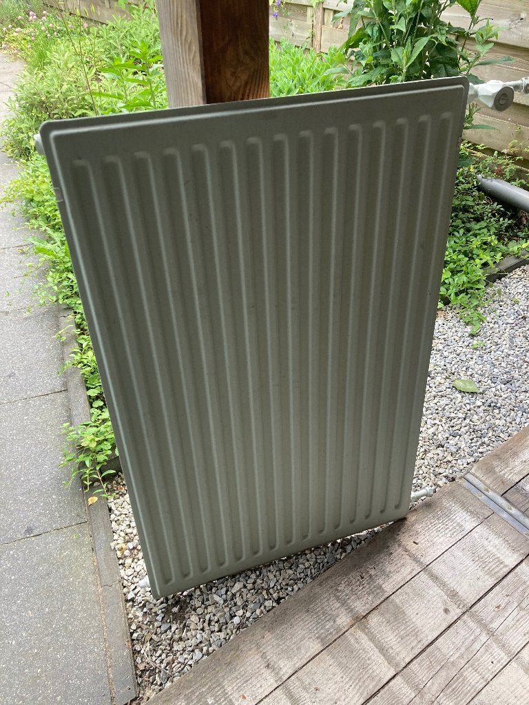 CV radiator (plaat) incl. beugels, Gebruikt, 60 tot 150 cm, 200 tot 500 watt, 80 cm of meer