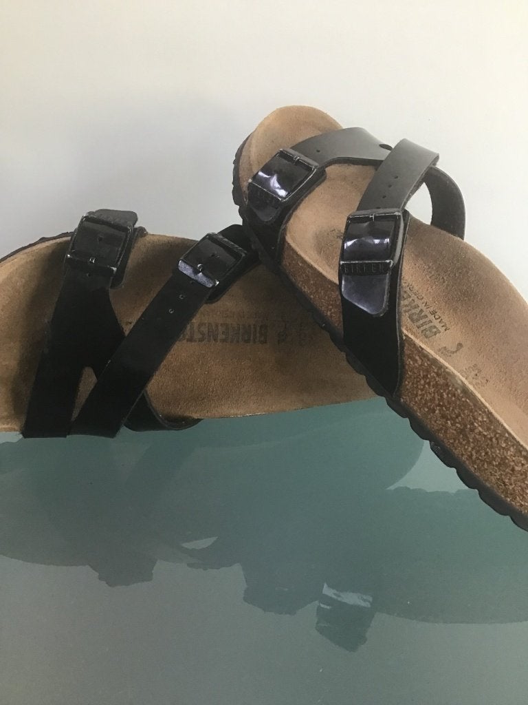 Birkenstock zwarte slippers | 38 | Gratis verzenden, Slippers, Verzenden, Zwart, Zo goed als nieuw