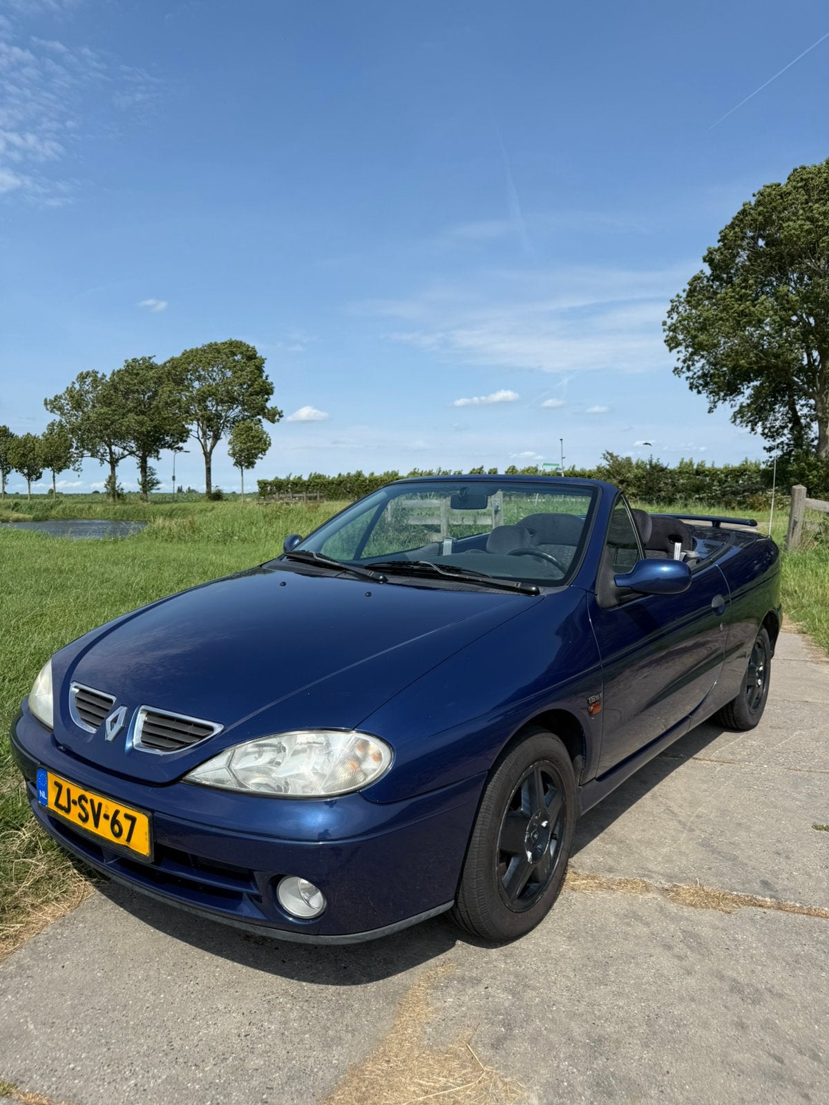 Renault Mégane 1.6 16V Cabriolet 1999 Blauw - NIEUWE APK, Auto's, Renault, Voorwielaandrijving, Stof, 4 cilinders, Cabriolet