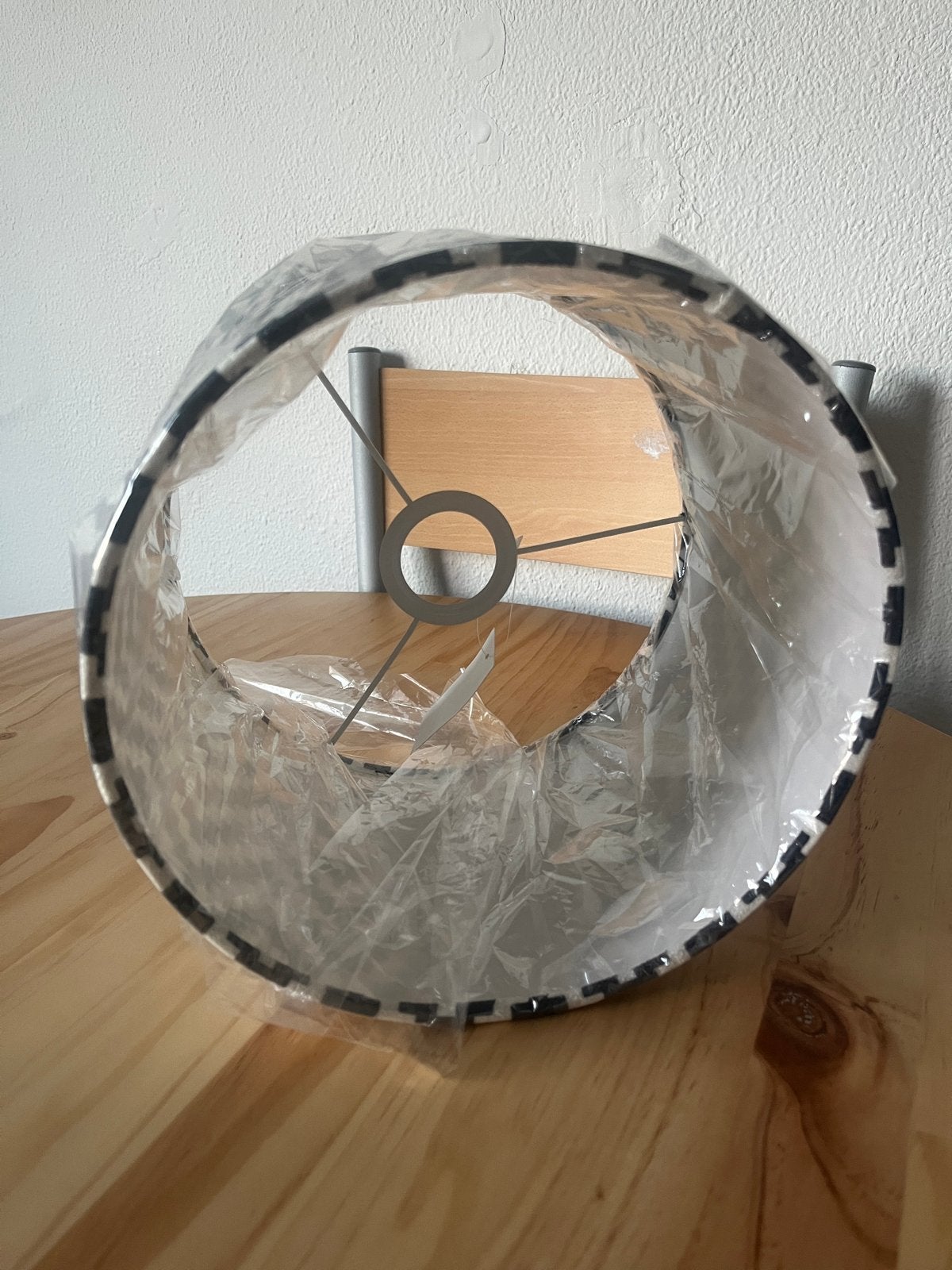 Nieuwe lampenkap met marineblauw-wit zigzagpatroon, Huis en Inrichting, Lampen | Lampenkappen, Ophalen, Tafellamp, Zwart, Rond