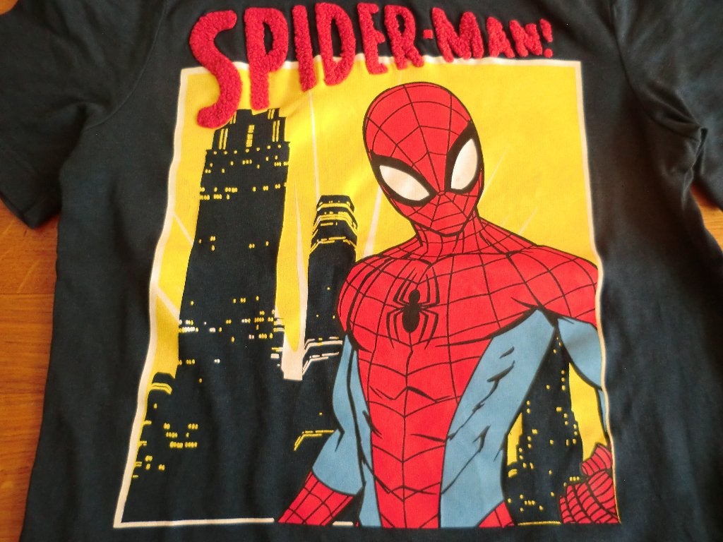 T-shirt Spiderman blauw mt 128, in goede staat, Ophalen of Verzenden, Zo goed als nieuw, Jongen, Shirt of Longsleeve