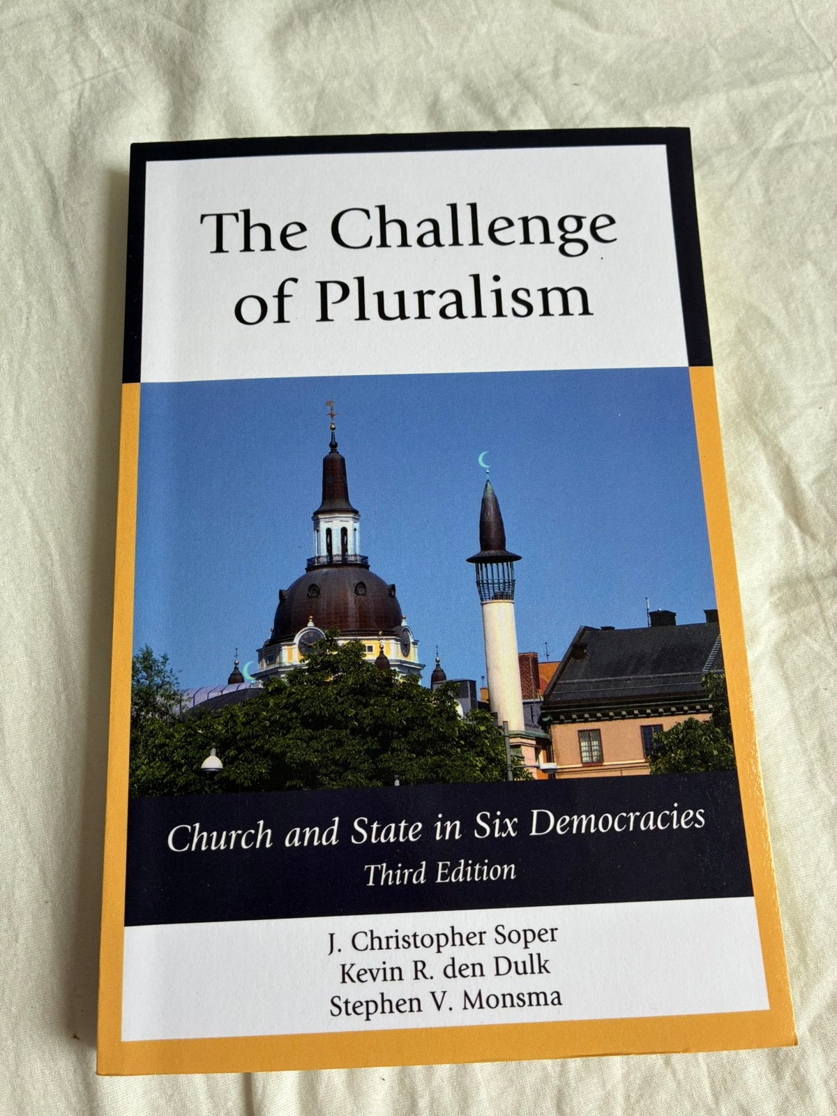 The Challenge of Pluralism: Church and State in Six Democrac, Boeken, Ophalen of Verzenden, Gamma, Gelezen, WO