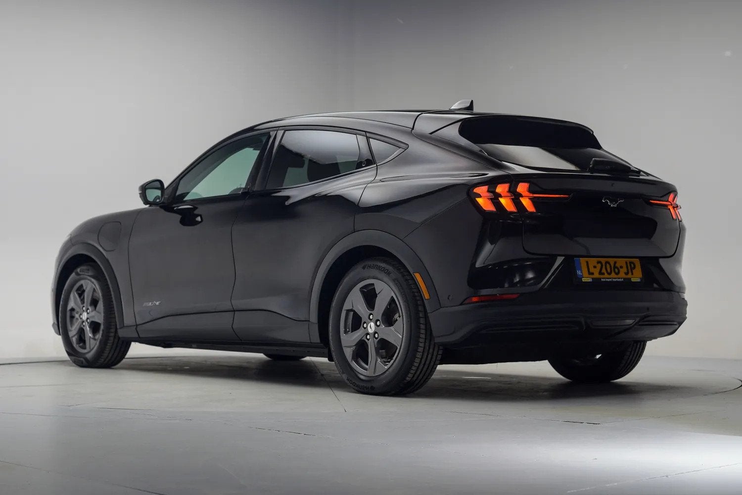 Ford Mustang Mach-E RWD 75 kWh [ Adapt.cruise B&O 360°Camer, Auto's, Automaat, 0 cilinders, Gebruikt, 750 kg