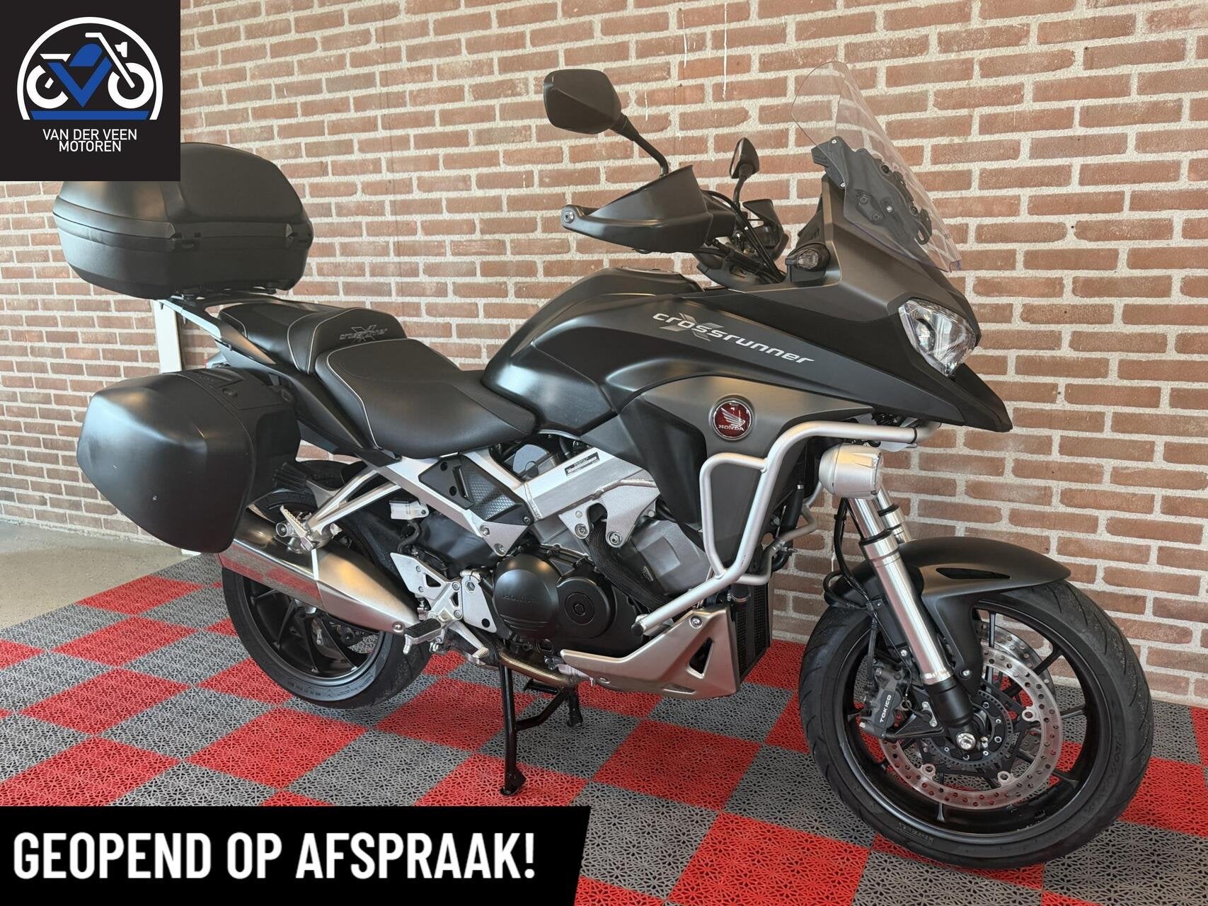 Honda VFR 800X Crossrunner C-ABS, kofferset, Volledige histo, Motoren, 782 cc, Bedrijf, Meer dan 35 kW, Toermotor