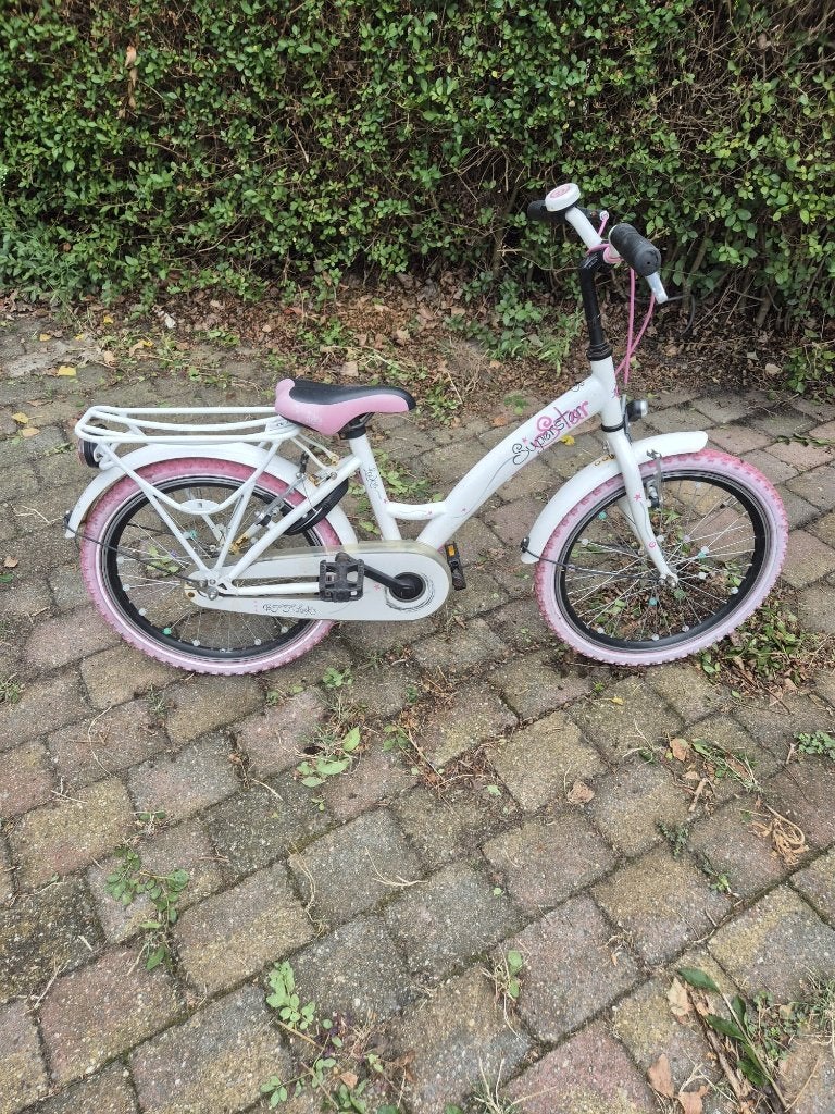 meisjes kinderfiets, Fietsen en Brommers, Fietsen | Kinderfietsjes, Ophalen, Gebruikt, Trommelrem, Minder dan 16 inch