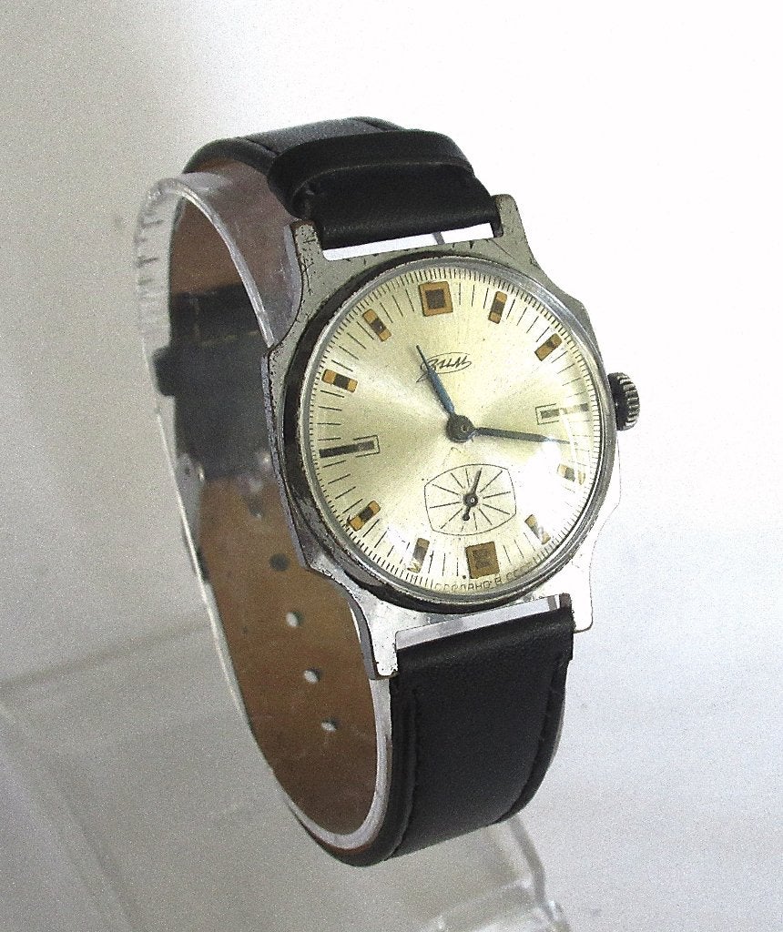 Vintage Zim Pobeda mechanisch heren horloge, USSR uit de 70, Ophalen of Verzenden, Leer, Overige merken