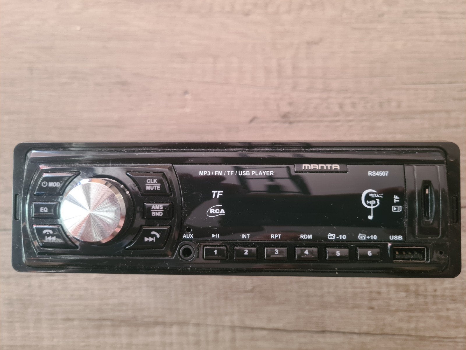 Autoradio Manta MP3, USB, AUX, Ophalen