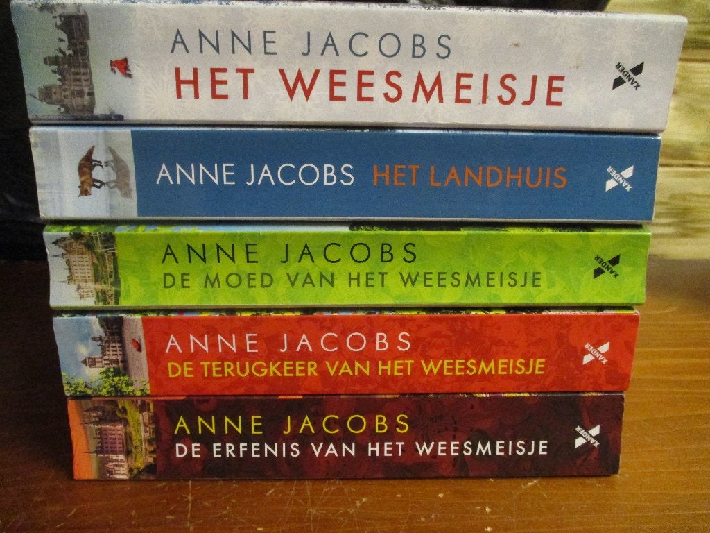 5 boeken Anne Jacobs - Het Weesmeisje serie, Ophalen of Verzenden, Zo goed als nieuw, Anne Jacobs, Nederland