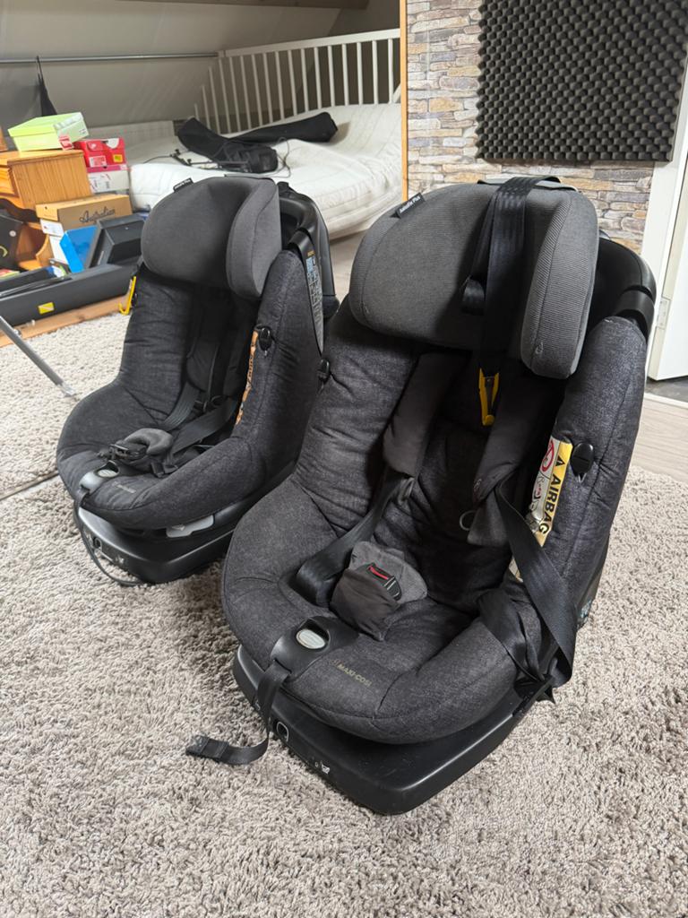 Twee Maxi-Cosi AxissFix Plus i-Size autostoelen, Kinderen en Baby's, Autostoeltjes, Ophalen, Gebruikt, 0 t/m 18 kg, Zijbescherming