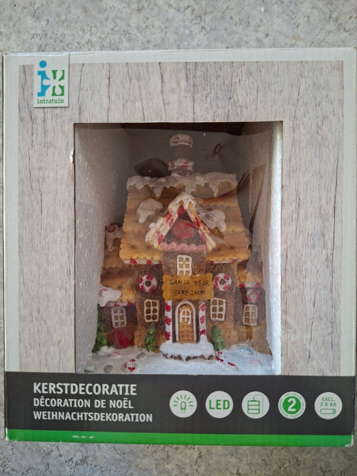 Kersthuisje Intratuin met verlichting, Santa Bear Bakeshop, Diversen, Ophalen, Zo goed als nieuw