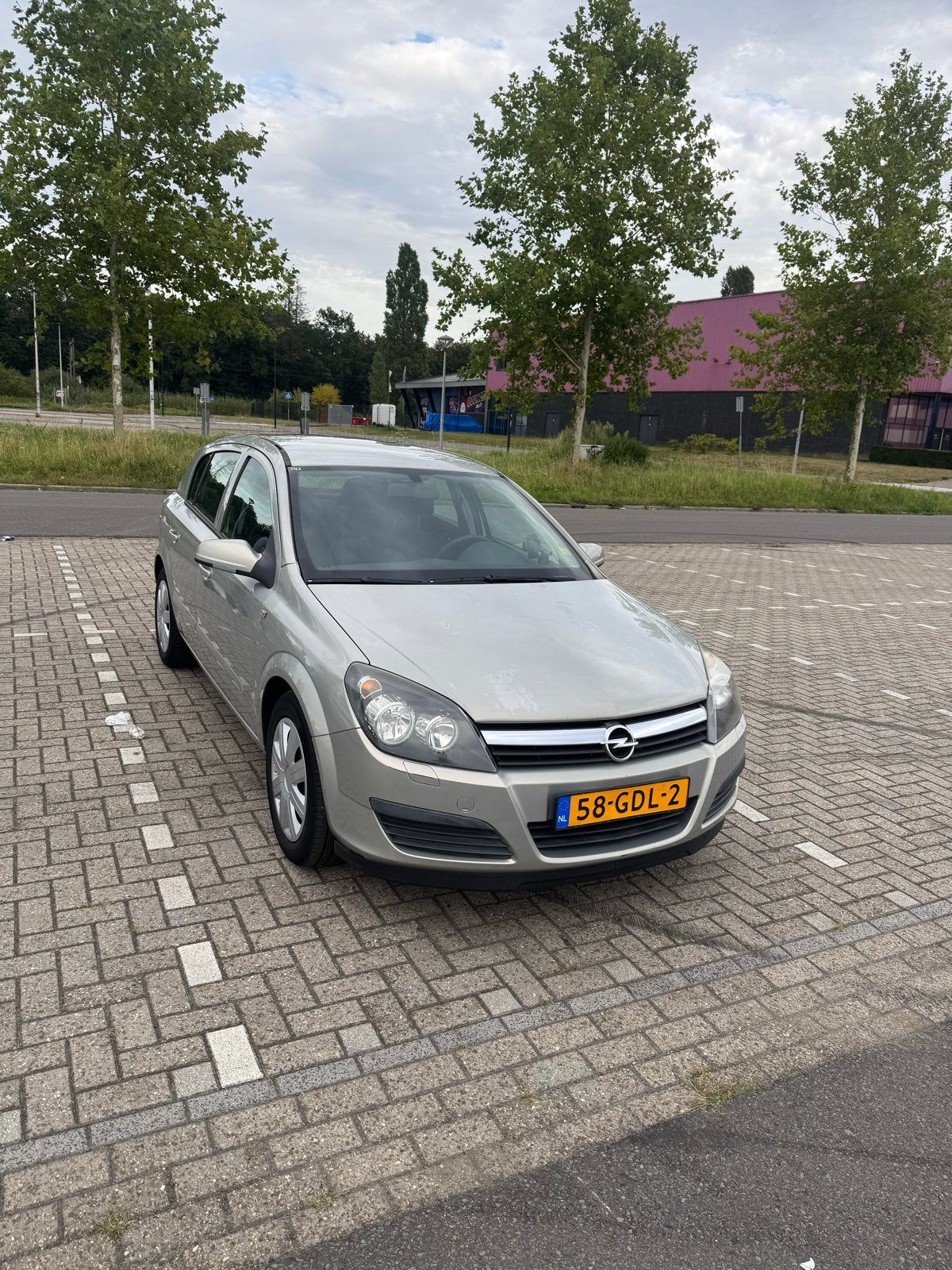 Opel Astra 1.4 16V 5D 2006 Beige, Auto's, Voorwielaandrijving, Stof, Zwart, 4 cilinders
