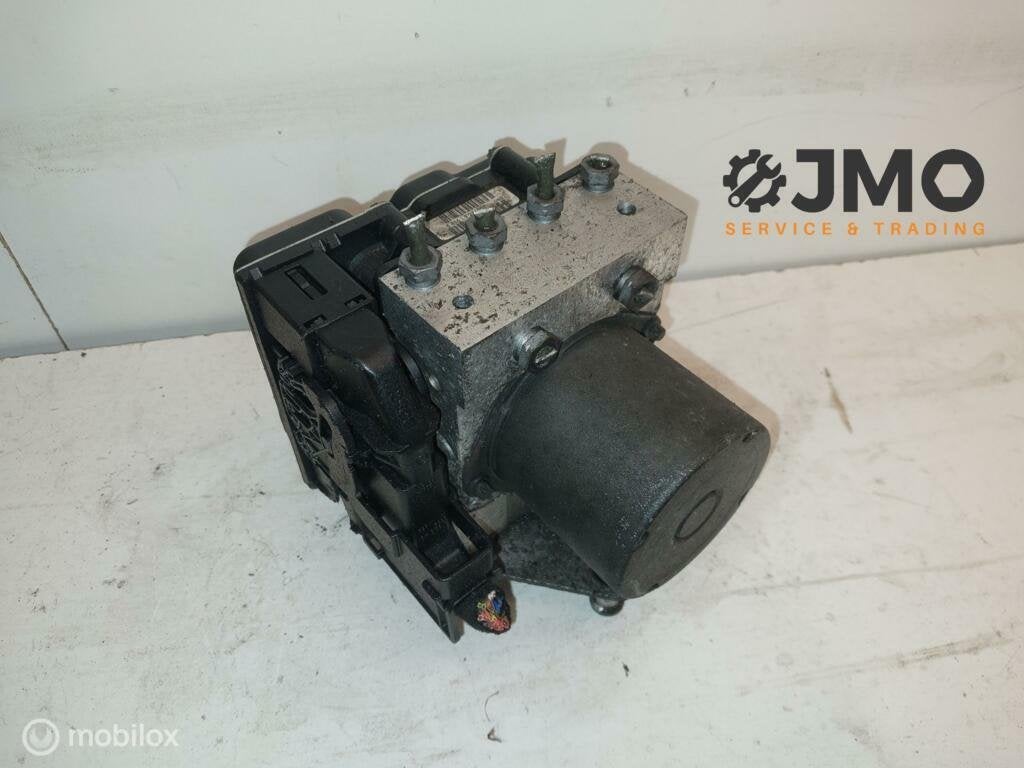 ABS pomp  Mercedes Vito W639 111 CDI 2003-2014   A0014461689, Gebruikt, Mercedes-Benz, Ophalen of Verzenden, Mercedes-Benz