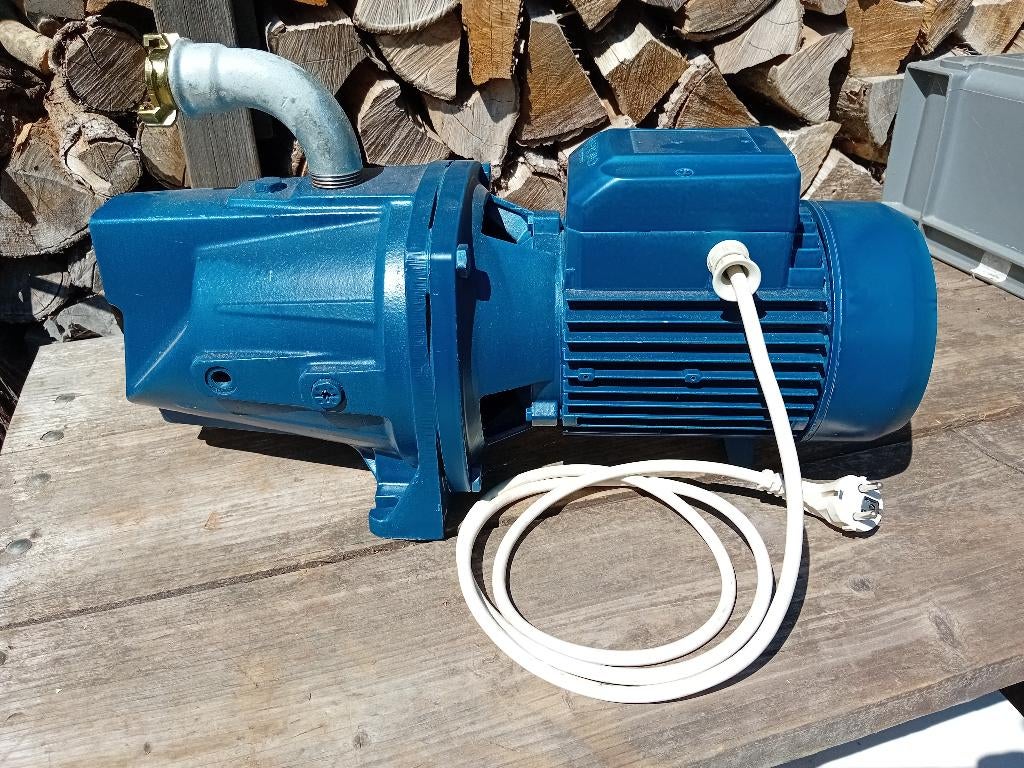 Waterpomp 230volt Pedrollo Bronzenwaaier 2pk Druk max. 5bar, Ophalen, Zo goed als nieuw, Elektrisch, Beregeningspomp