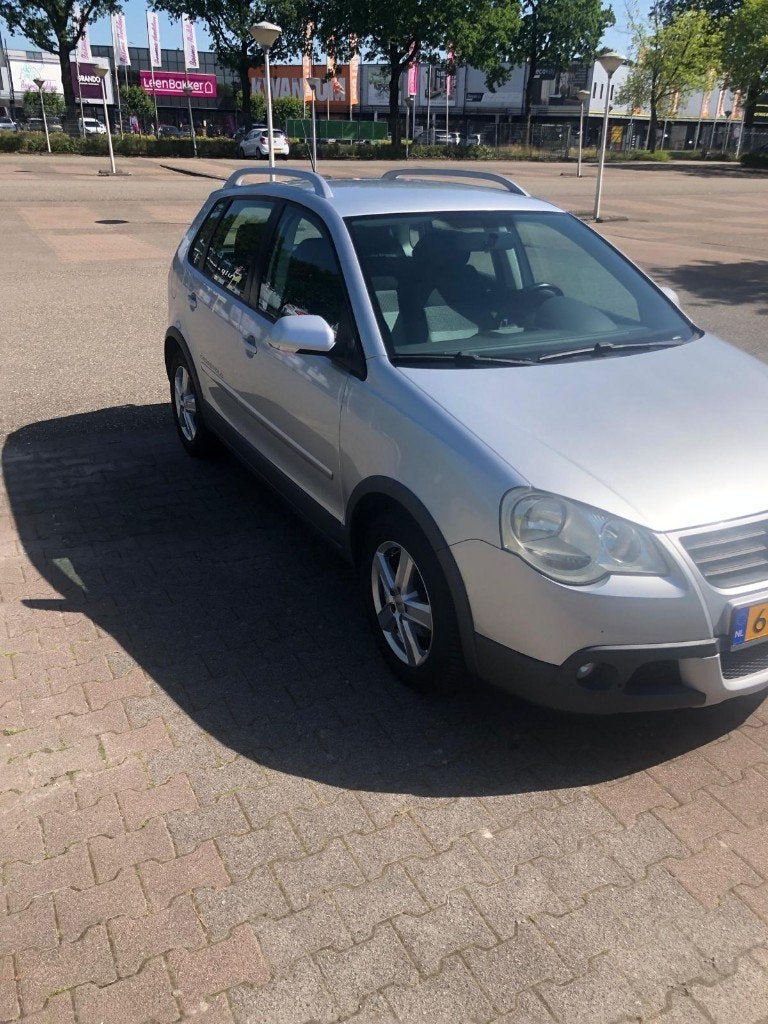Vw Cross polo 1.4 16V 80pk, Voorwielaandrijving, Stof, 4 cilinders, Handgeschakeld