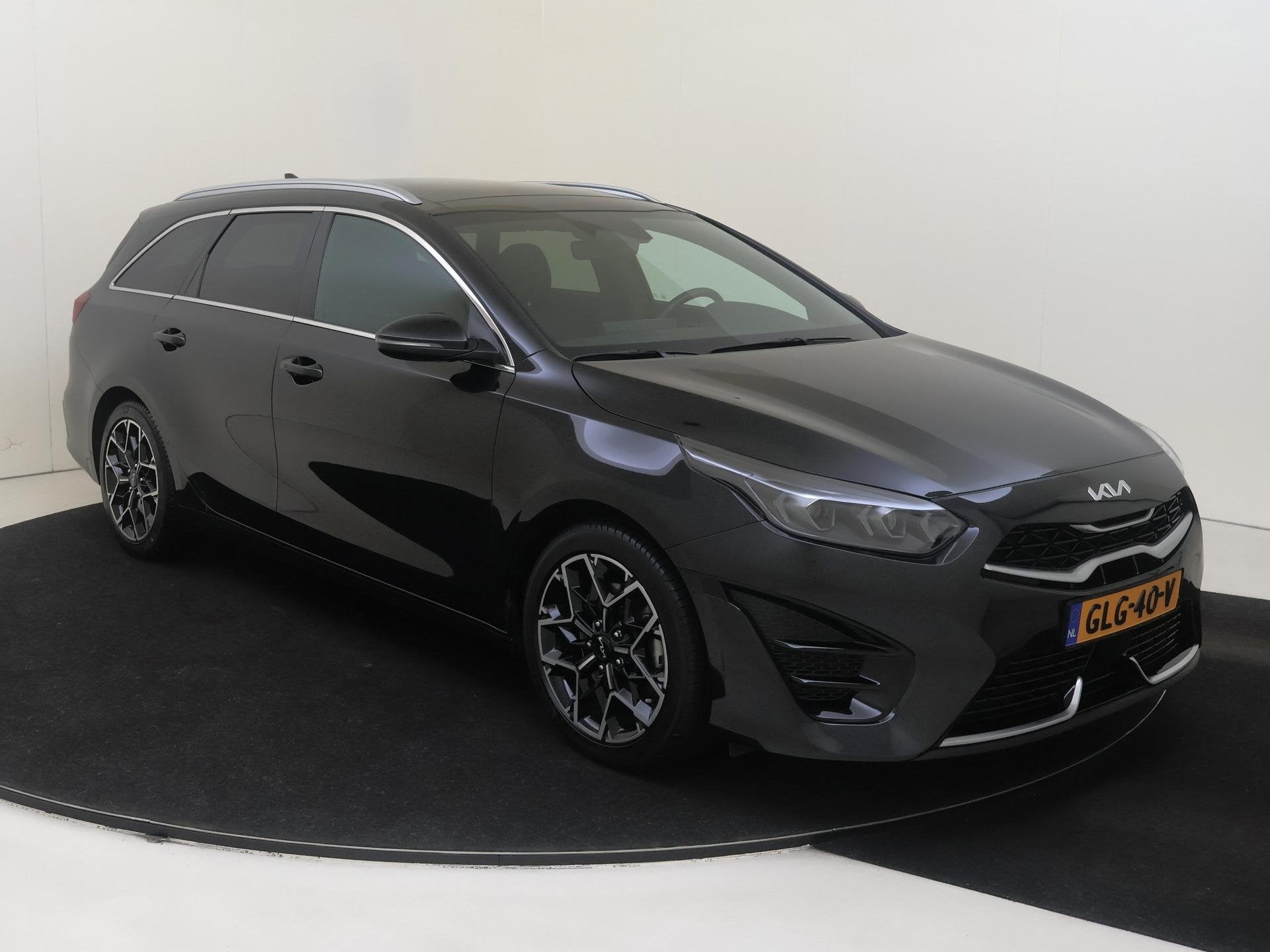 Kia Ceed Sportswagon 1.5 T-GDi GT-Line AUTOMAAT | Navigatie, Auto's, Dealer onderhouden, Gebruikt, Euro 6, 4 cilinders