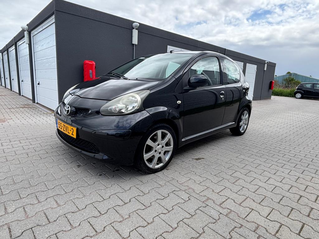 Toyota aygo 1.0 benzine 5 deurs handschakel airco, Auto diversen, Overige Auto diversen, Ophalen of Verzenden