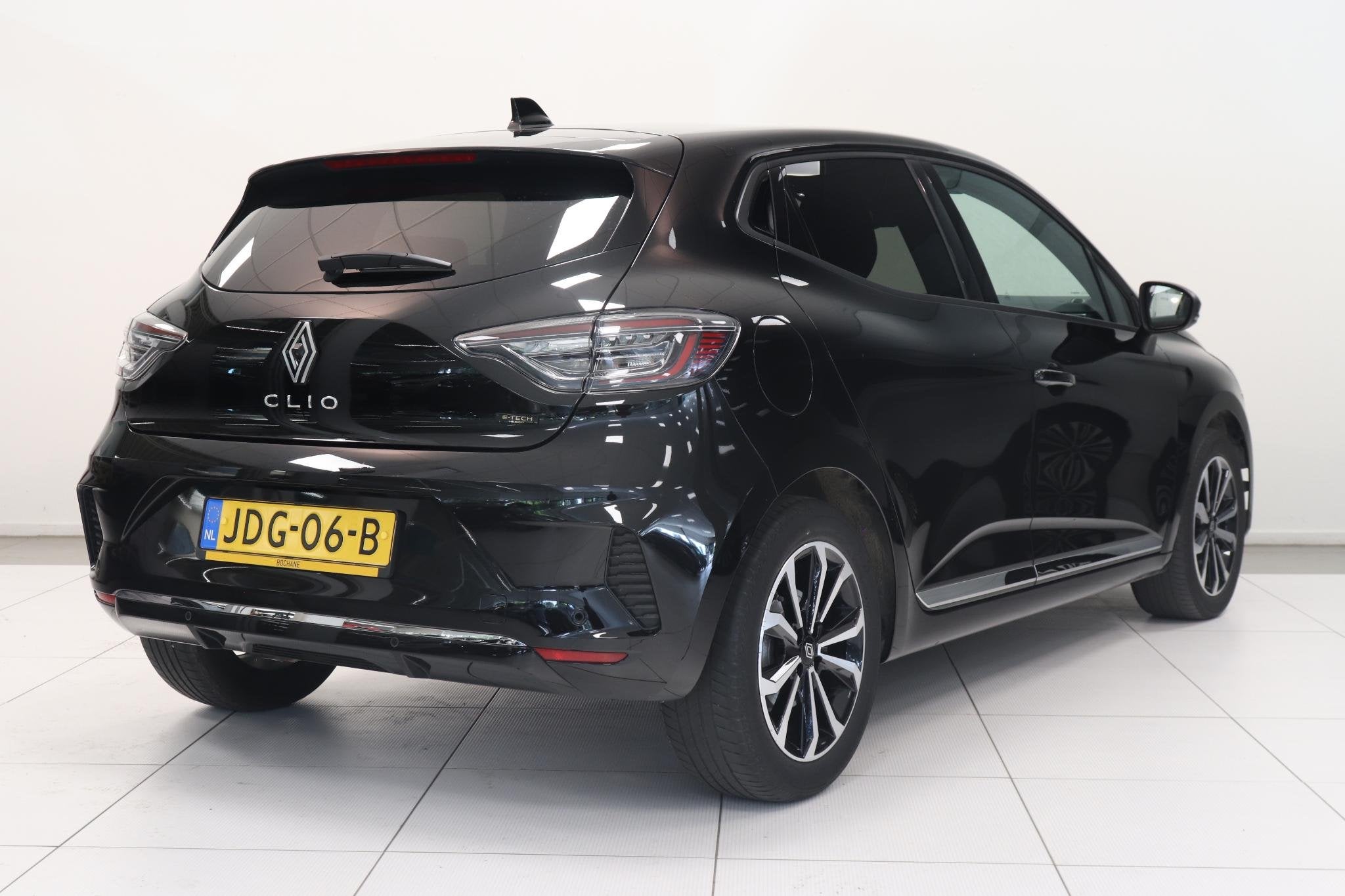Renault Clio 1.6 E-Tech Full Hybrid 145 techno | Camera | Na, Auto's, Dealer onderhouden, Gebruikt, Met garantie (alle), Leder en Stof