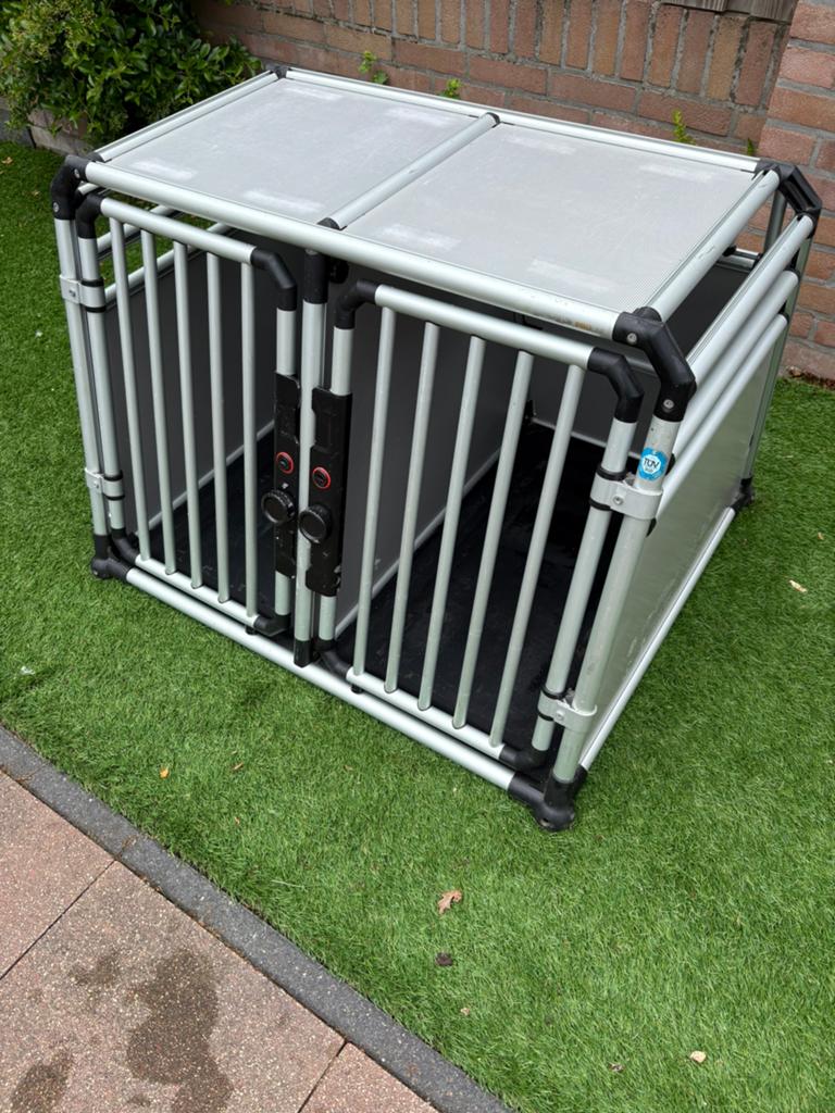 Dog Box Proline size M, Dieren en Toebehoren, Hondenbenches, Ophalen of Verzenden, Gebruikt