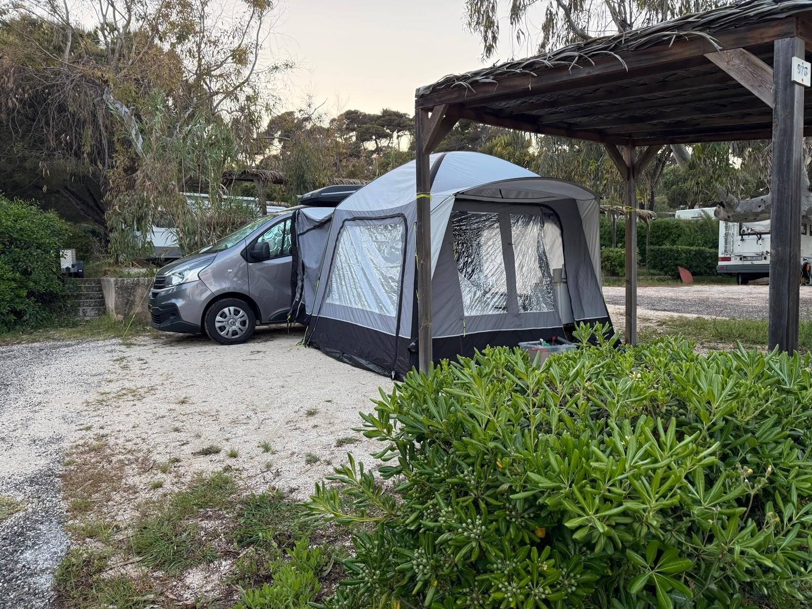 Kampa Cross Air TC Bustent - Zo goed als nieuw, Caravans en Kamperen, Tenten, Ophalen, Zo goed als nieuw, Tot en met 4