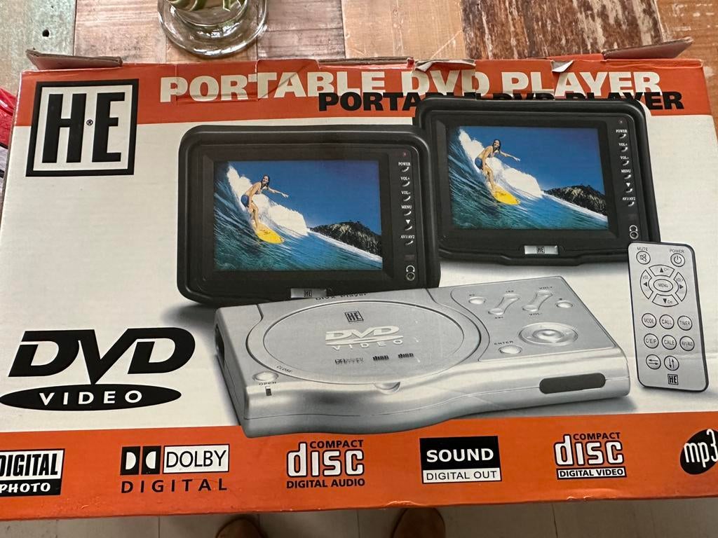 HE PORTABLE DVD PLAYER MET DUBBEL SCHERM• 2 x 5 Inch, Audio, Tv en Foto, Dvd-spelers, Ophalen of Verzenden, Zo goed als nieuw