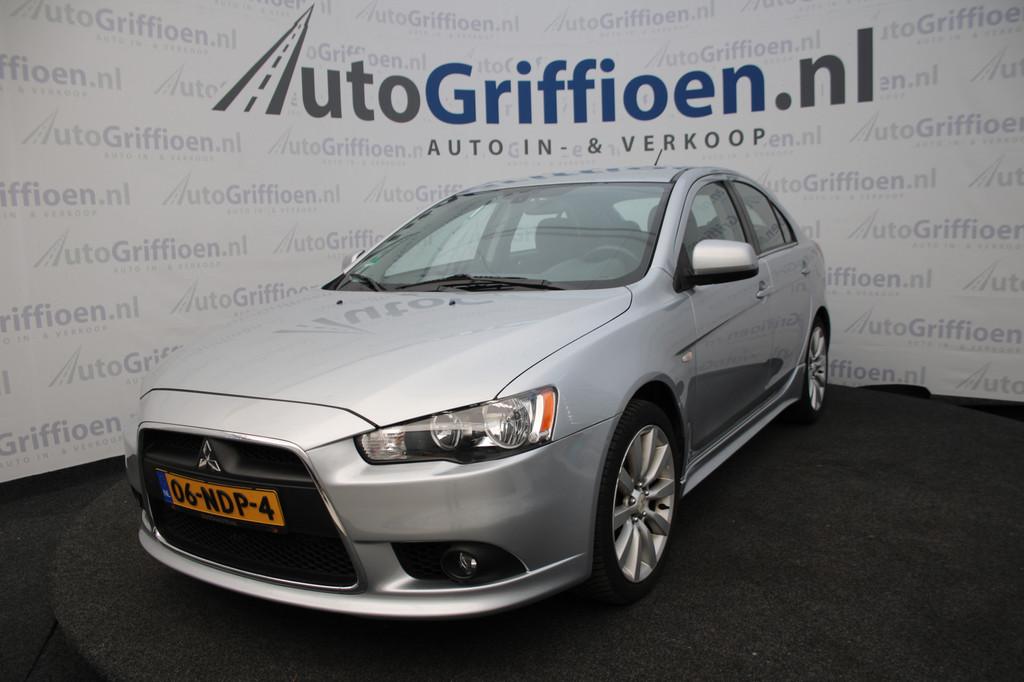 Mitsubishi Lancer Sportback 1.8 Intense met NAP en trekhaak, 1330 kg, Stof, Gebruikt, Zwart