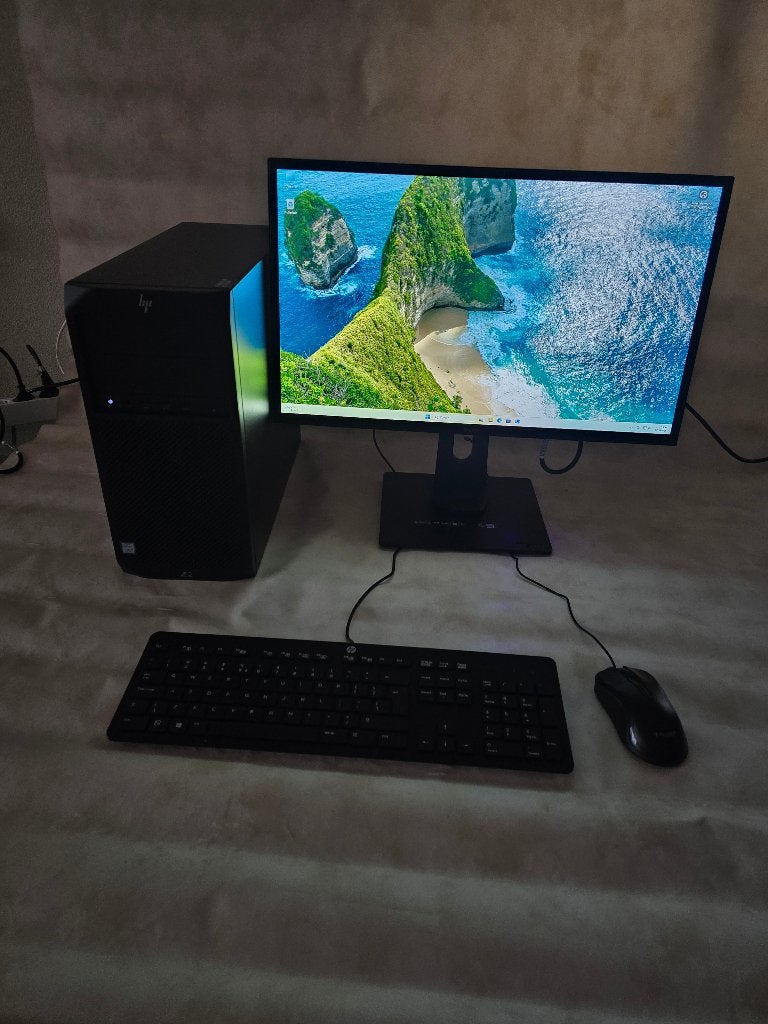 HP Z2 workstation met 24inch monitor, Computers en Software, 32 GB, 512 GB, Zo goed als nieuw, Gaming
