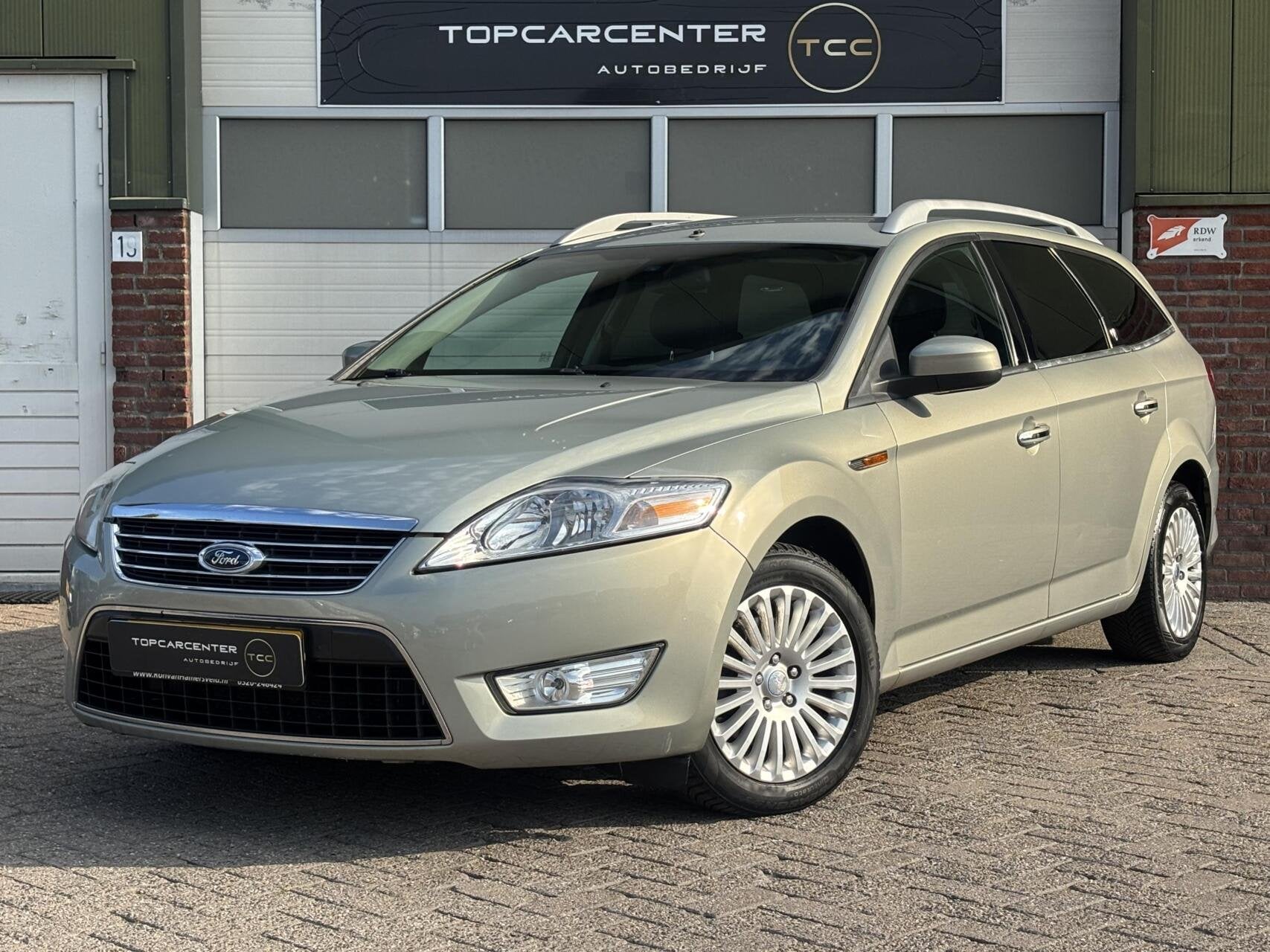 Ford Mondeo Wagon 2.3-16V Ghia/AIRCO/STOELV/CRUISE/PARKS/APK, Auto's, Ford, Gebruikt, 4 cilinders, Mondeo, 160 pk