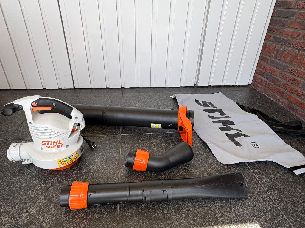 Stihl SHE 81 Bladzuizer/ Bladblazer met opvangzak, Tuin en Terras, Bladblazers, Ophalen, Stihl, Handgedragen, Zo goed als nieuw