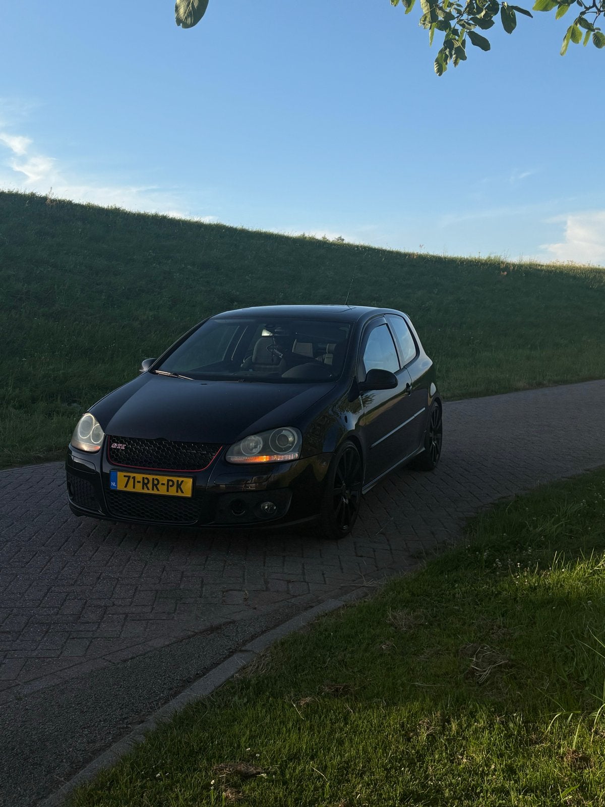 Volkswagen Golf 2.0 GTI panorama dak, Auto's, 4 cilinders, Zwart, Origineel Nederlands, Handgeschakeld