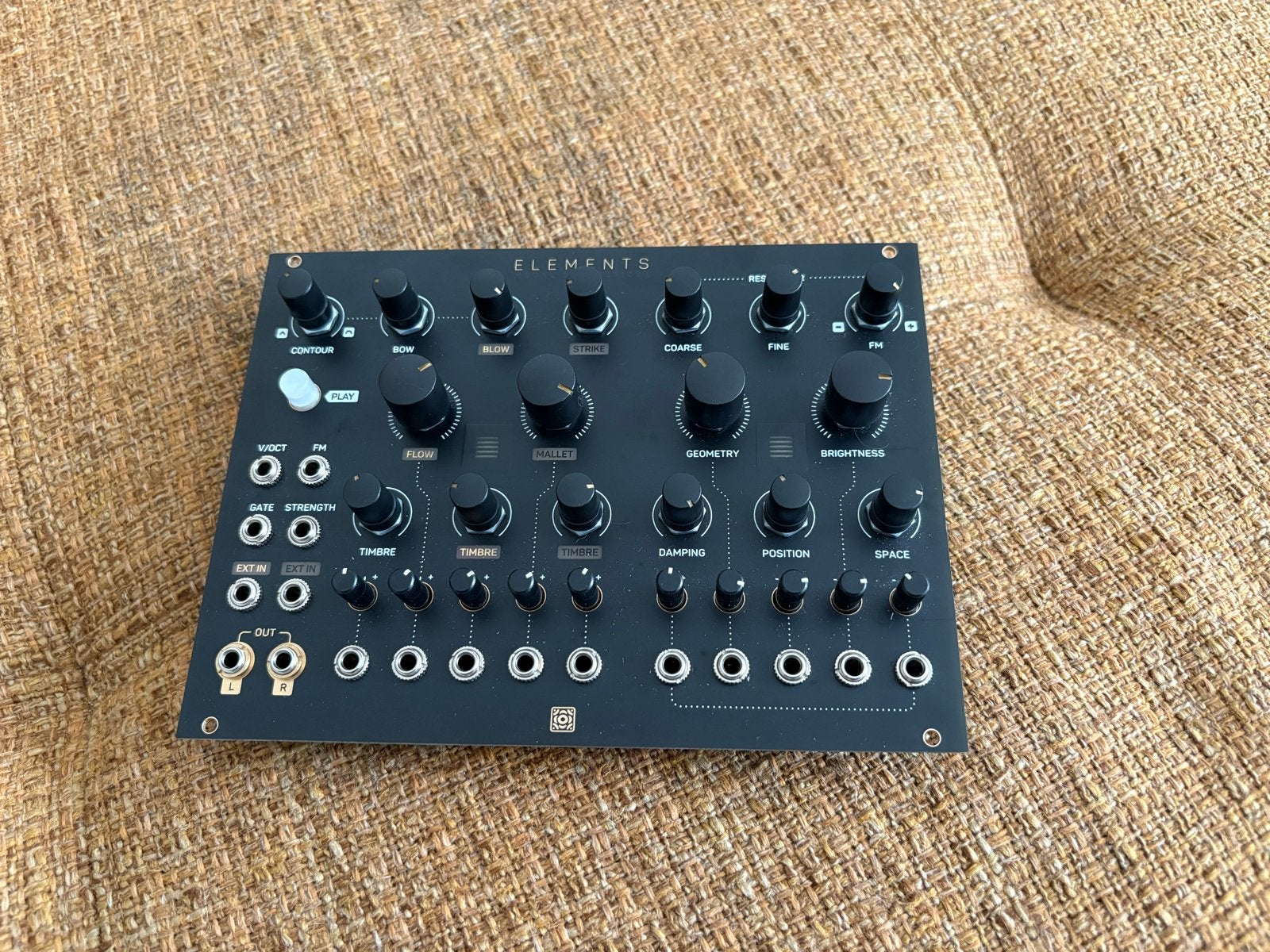 Mutable Instruments Elements | Original met custom panel, Muziek en Instrumenten, Ophalen of Verzenden, Zo goed als nieuw, Overige aantallen