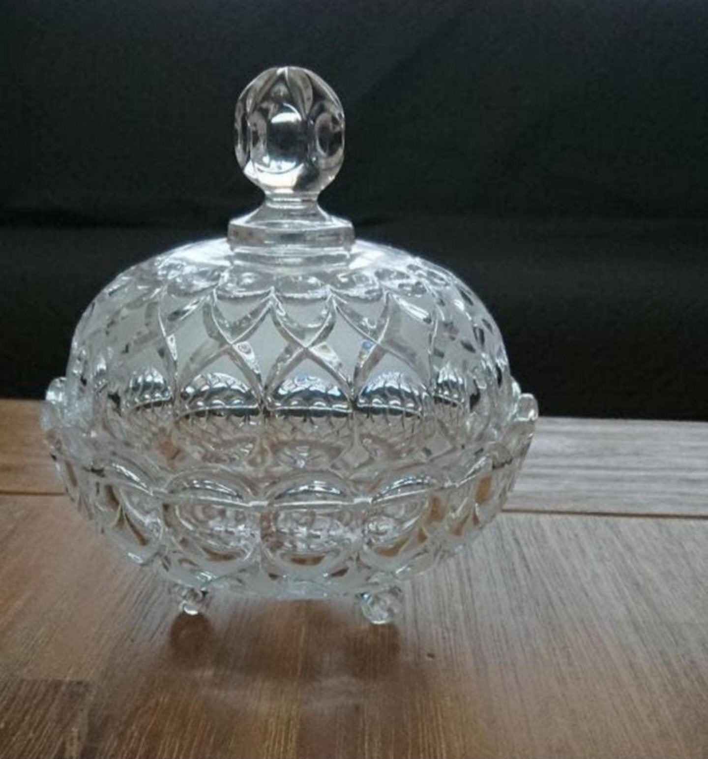 Kristallen schaal met deksel - 17 cm Nieuw, Antiek en Kunst, Antiek | Glas en Kristal, Ophalen of Verzenden